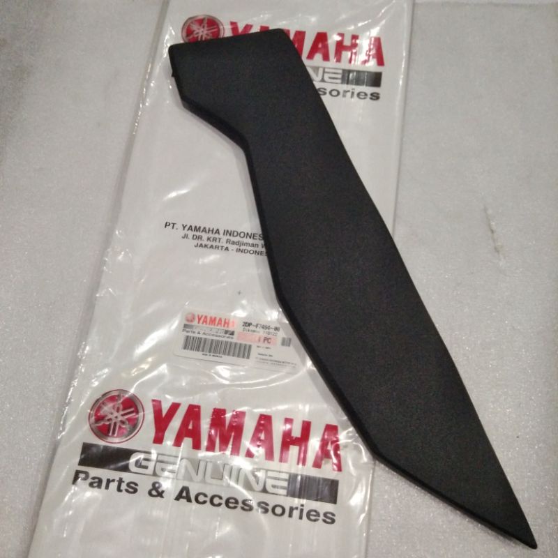 karet pijakan kaki nmax sebelah kanan karpet pijakan kaki nmax old nmax lama kanan