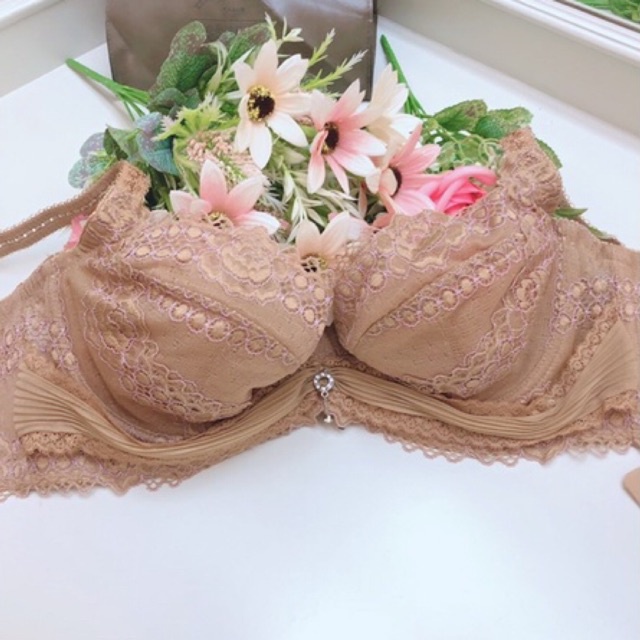 BRA (K-M45) size 34-38 PAKAIAN DALAM WANITA BERKAWAT DAN TANPA BUSA