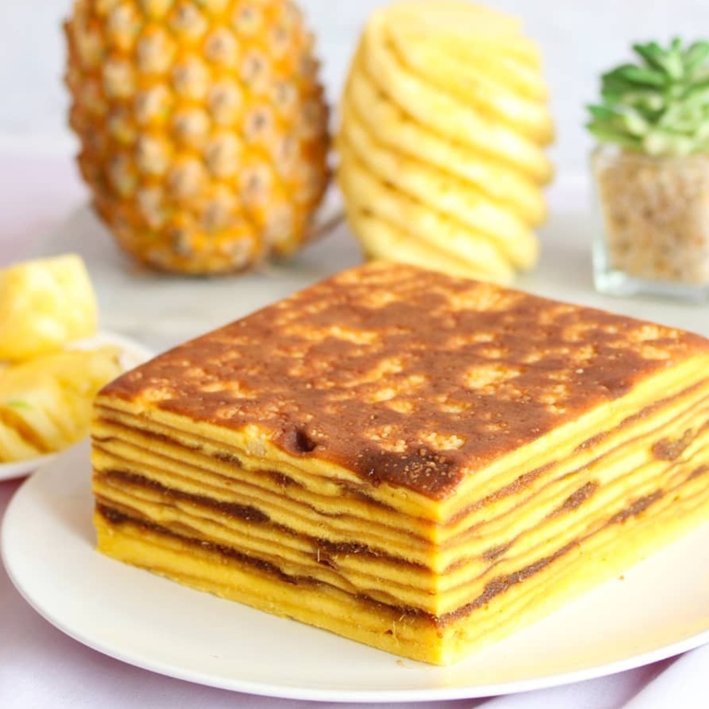 

Kue Lapis Legit Nastar Surabaya Premium 15x15 cm Wisman dengan Resep Kuno Oleh-oleh Khas Surabaya