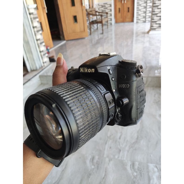 Nikon D7000 Lensa 18-105mm