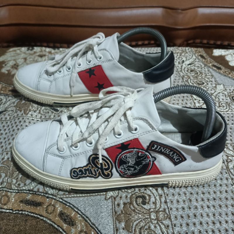 sepatu second import murah. sepatu bekas preloved size 42