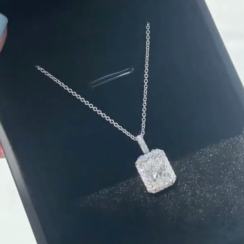 Kalung Liontin Bentuk Persegi Bahan Cubic Zirconia Untuk Wanita