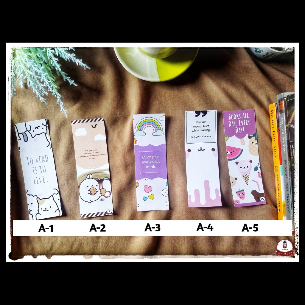 

BOOKMARK KARAKTER/PEMBATAS BUKU LUCU