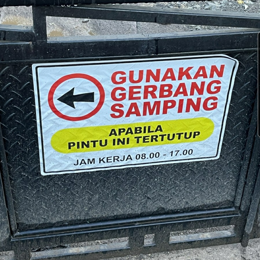 

stiker vinyl gunakan pintu gerbang samping 50x30cm