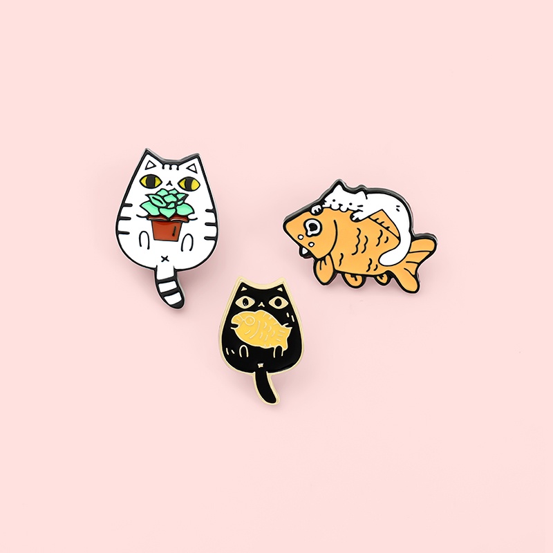 Bros Pin Enamel Bentuk Kucing Dan Ikan Untuk Hadiah