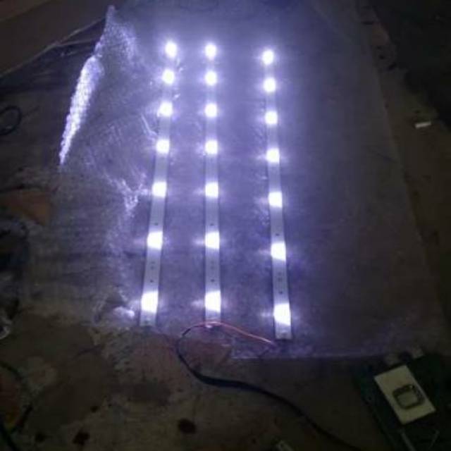 LAMPU LED BACKLIGHT TV LG 32LH500 - BACKLIGHT TV LG 32LH500D 32LH 3V 7K KANCING