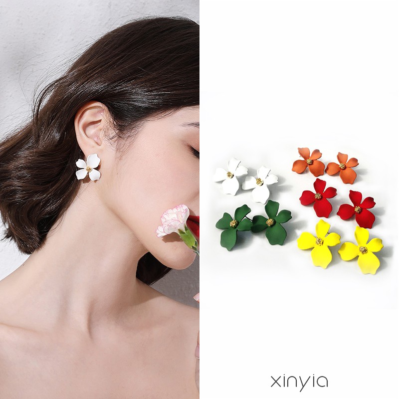 Anting Tusuk Motif Bunga Gaya Korea untuk Wanita