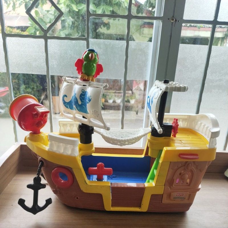 Little people Pirate Ship
