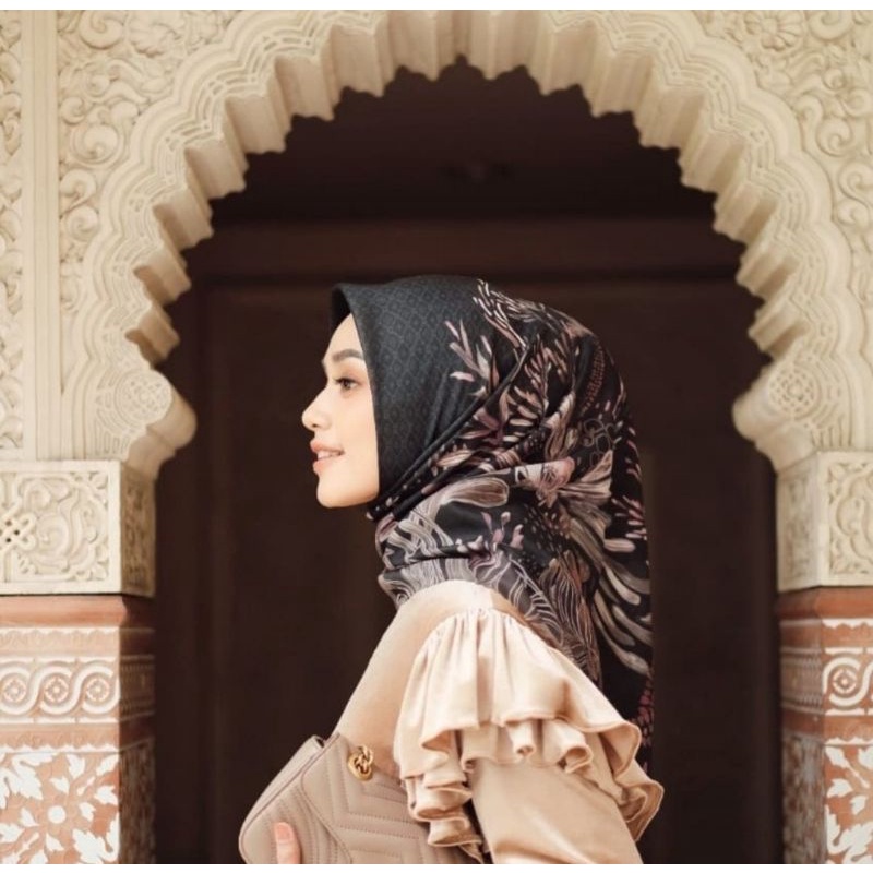 Bohemian Scarf - Romantic Black by Vanilla Hijab