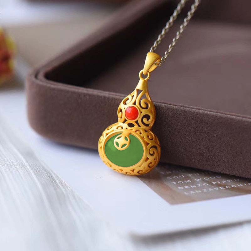 [Ready Stock]Fashion Gold-Plated Inlaid Jade Gourd Necklace Pendant