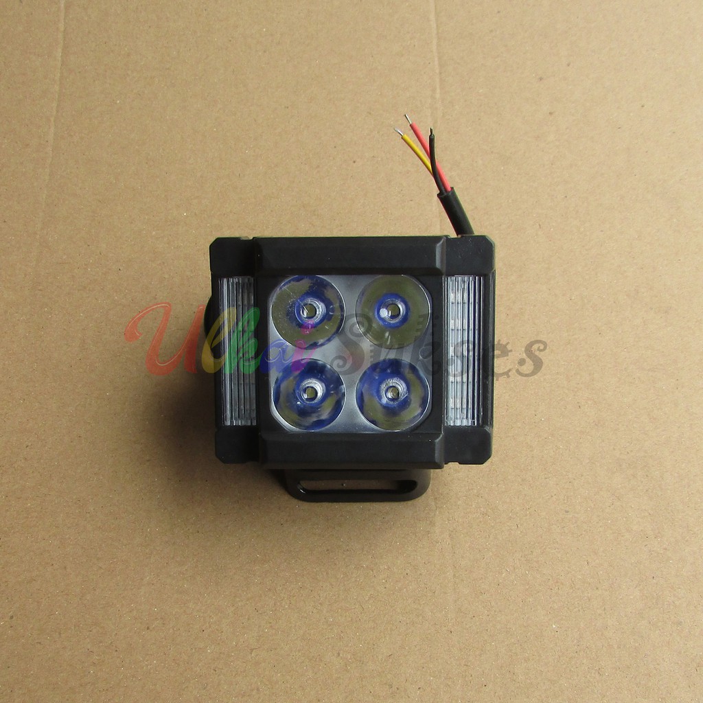 Lampu Tembak Motor Dan Mobil l Variasi Aksesoris Motor Lampu Tembak 4 LED Kotak Cahaya Fokus Super Terang Arus DC 12V Electric Vehicle l Motorcycle l Automobile Universal Murah