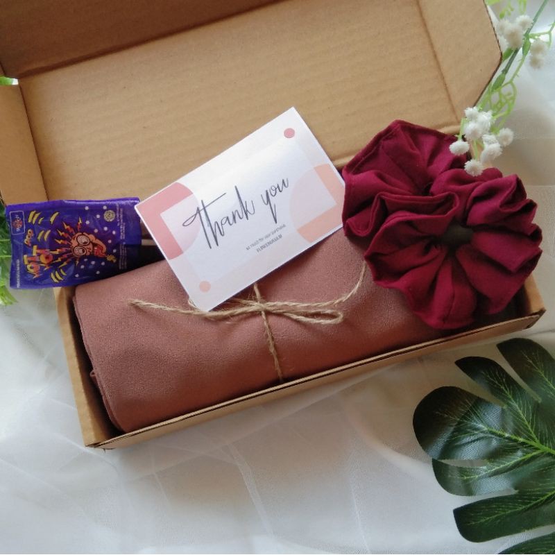 HAMPERS HIJAB/PERNIKAHAN/BIRTHDAY/ANNIVERSARY/GRADUATION