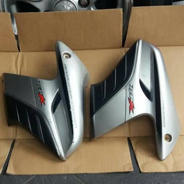 Sayap tangki tiger revo