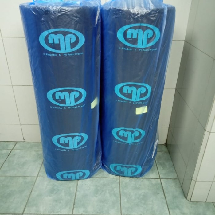 

Bubble Wrap Hitam merk MP ukuran 125cm x 50m
