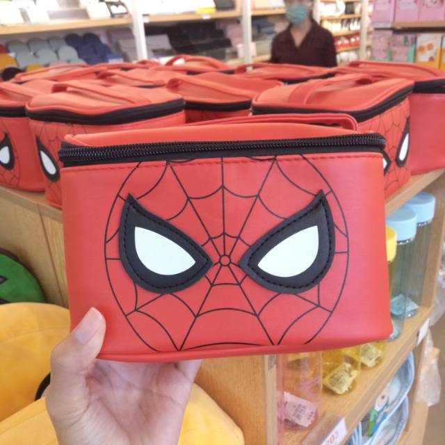 Pouch kosmetik marvel miniso