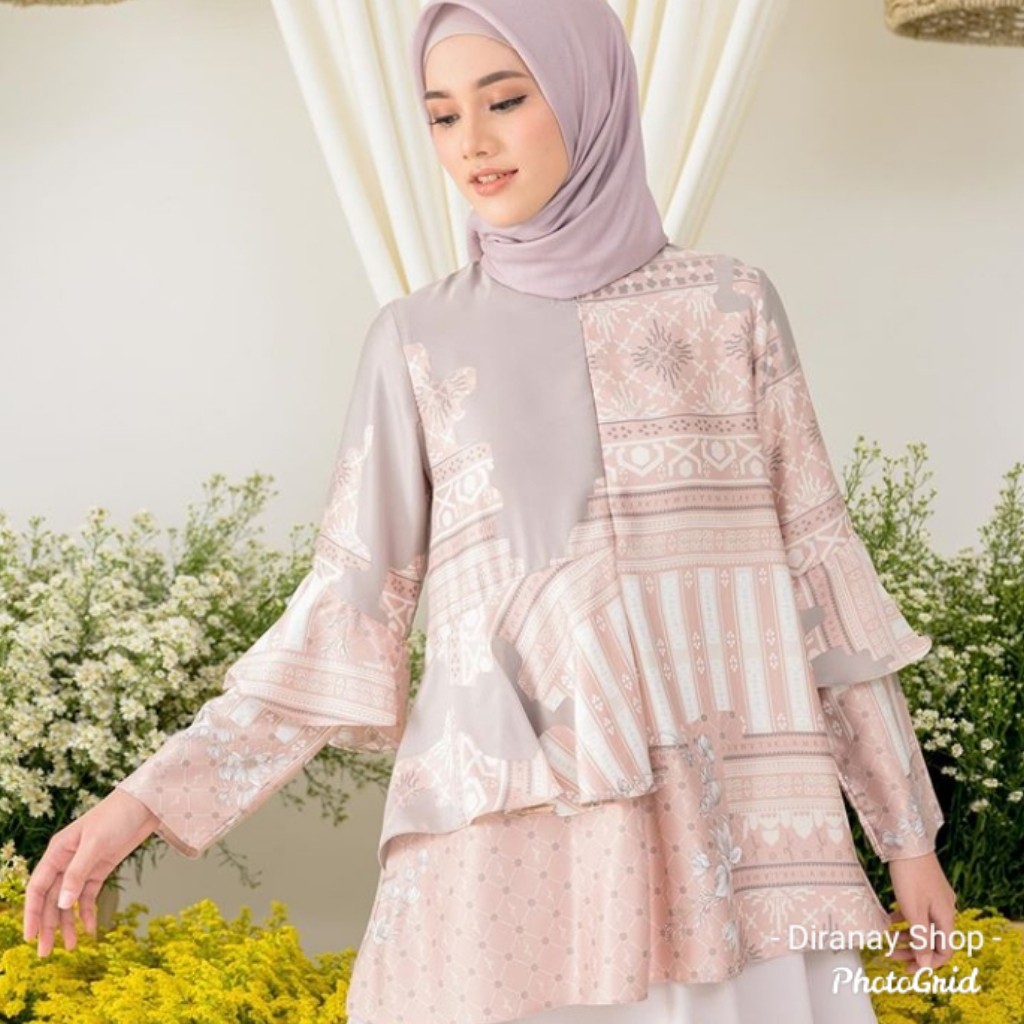 JEUMPA BLOUSE BY WEARINGKLAMBY