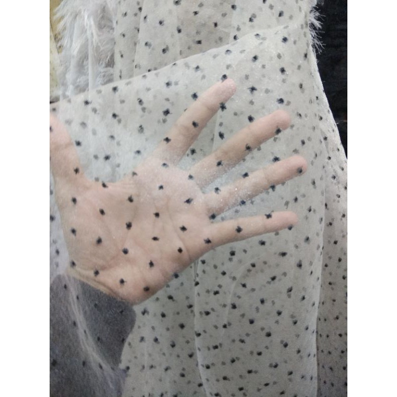 

KAIN ORGANZA DOT | HARGA PER 0,5 METER