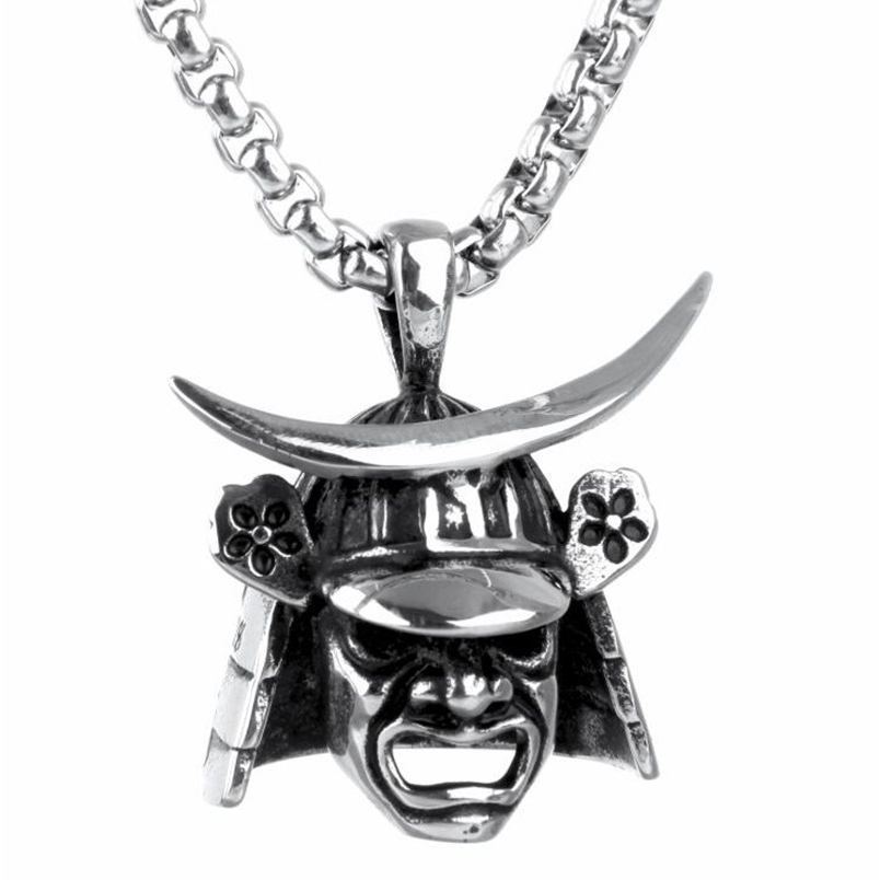 Kalung Rantai dengan Liontin Tengkorak Gaya Gothic Punk untuk Pria