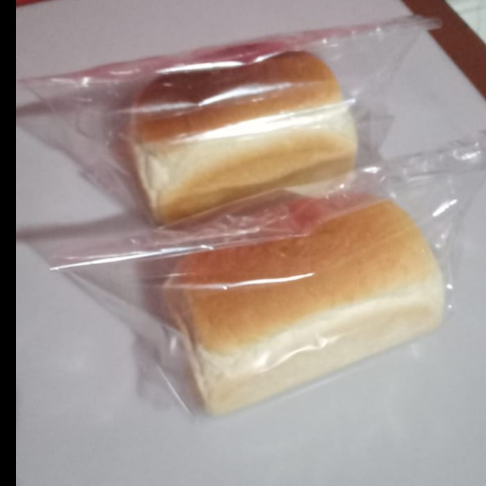 

ROTI TAWAR UK 8 X 9 X 15 CM