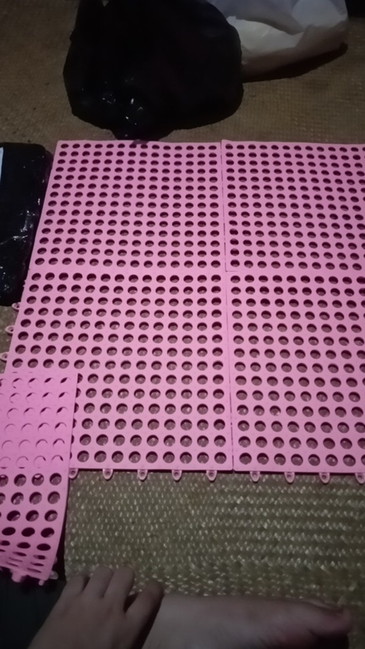 Alas Anti Slip Kamar Mandi / Karpet Anti Licin Dapur Mat Non-slip 30x30 Cm Polkadot Pvc