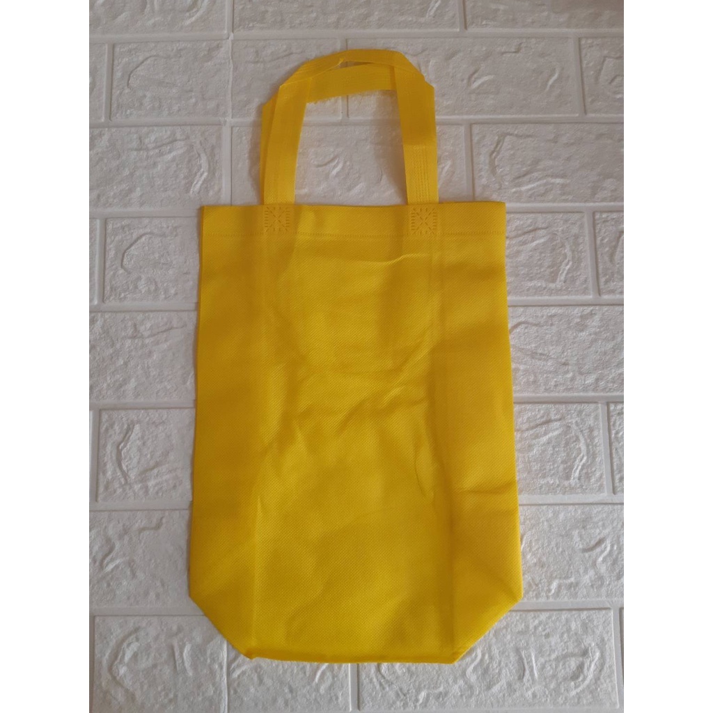 

Tas Spunbond Tali (1 LUSIN) 25cm x 35cm GOODIE BAG