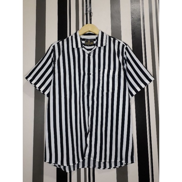 PRILTHISWAY [NEW] ORIGINAL BY VOLCOM - Kemeja Stripe Motif Stripe / Salur Garis Hitam Putih UNISEX K