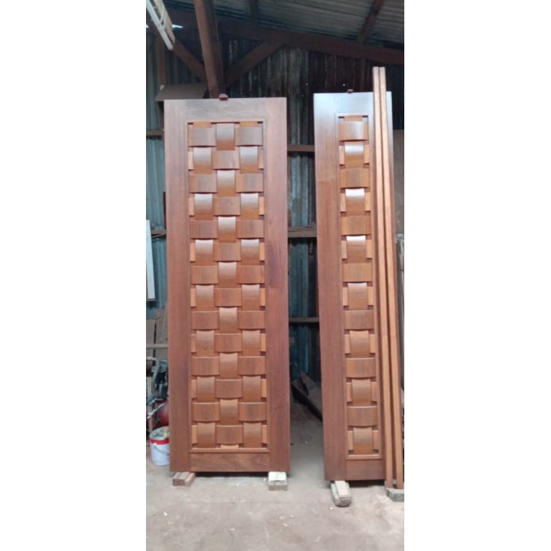 PINTU UKIR KAYU