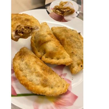 

TREN MASA KINI Cireng isi Ayam Suwir (10pcs) 66E,