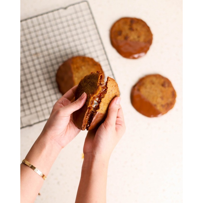 

Tr20Re Pipiltin Cocoa Baked Chocolate - Chocolate Sticky Caramel Sand Cookie Ht51G