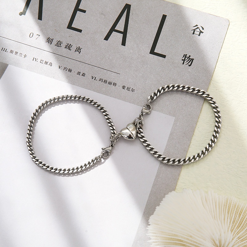 2pcs / Set Gelang Magnetik Bahan Stainless Steel Bentuk Hati Untuk Pasangan