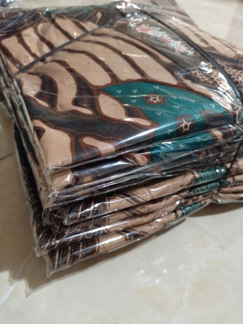 Baju Batik Pria Slimfit & Alisan Slimfit Lengan Panjang Farisa Jaya Batik Premium