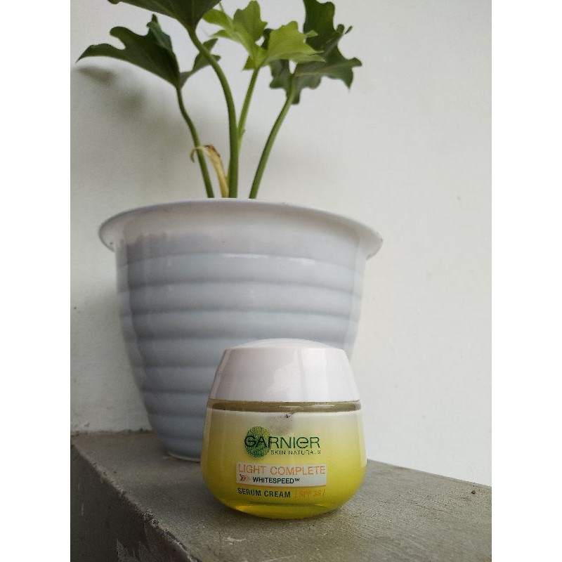[PL] GARNIER LIGHT COMPLETE WHITE SPEED YUZU WHITENING SERUM CREAM SPF 19