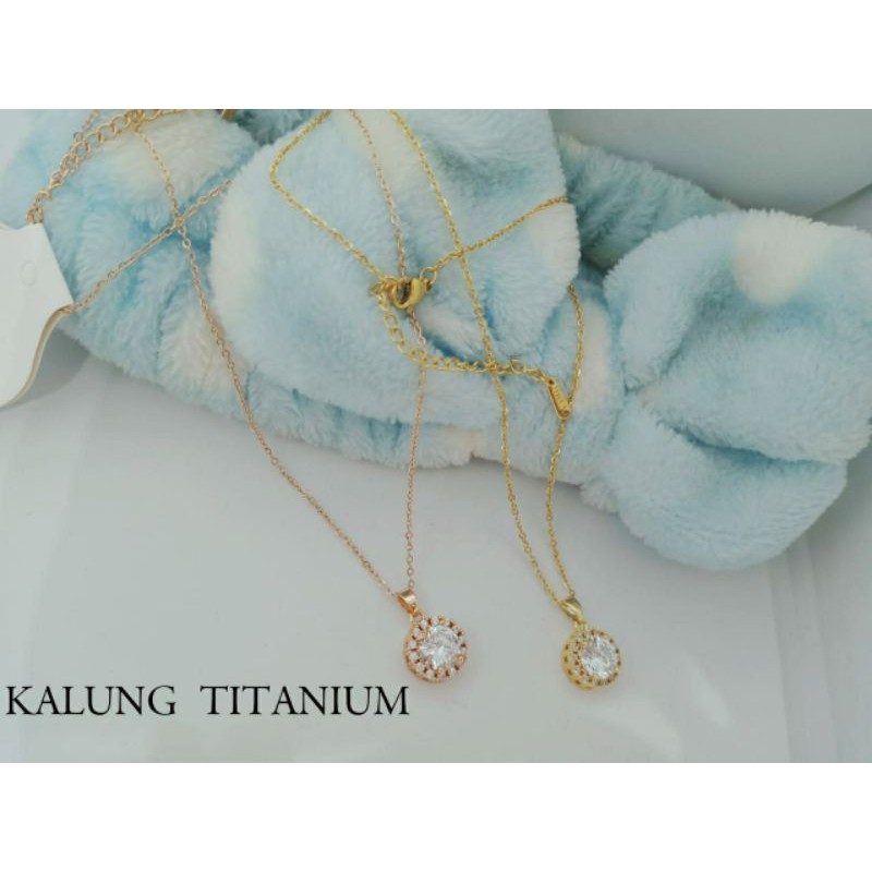 Fourfashion Kalung Titanium Motif Batu Permata Bulat Kekinian S148