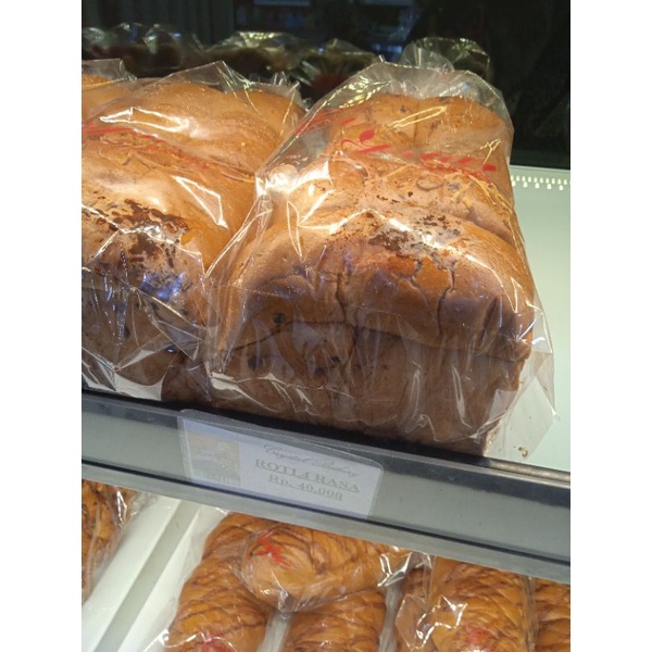 

roti 4 rasa crystal bakery