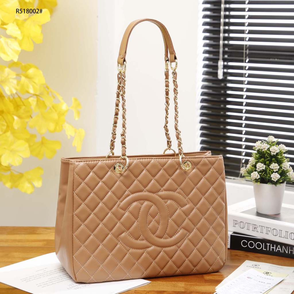 CH Grand Shopping Tote Bag with Gold Hardware R518002