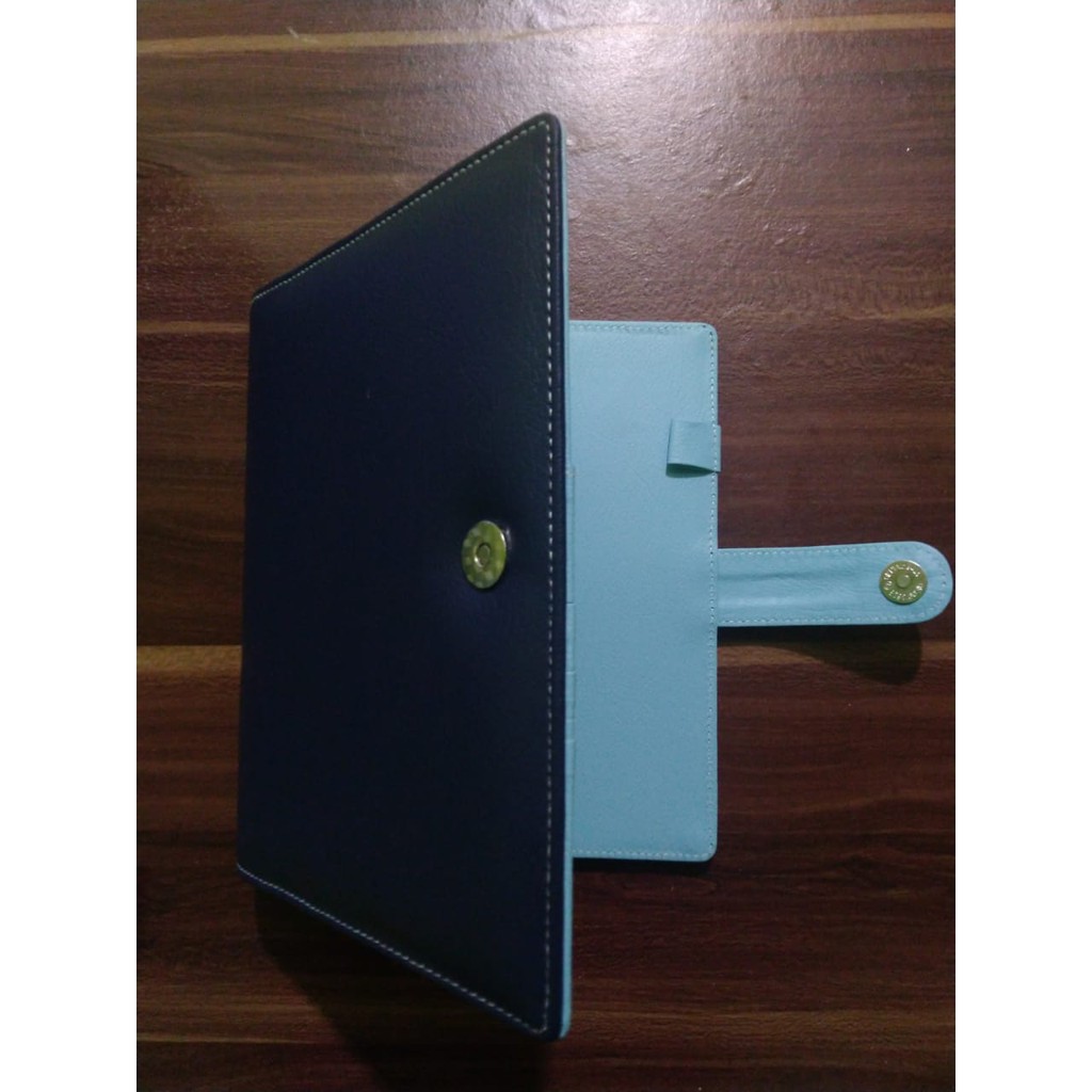 

BINDER KULIT POLOS KOMBINASI A5 20RING MURAH PROMO