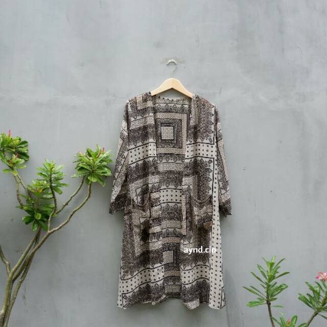 ETHNIC OUTER