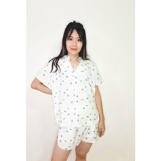 Setelan Piyama Wanita - Jolly Set Short Pants - Green Frog Homewear/Piyama Rayon/Pajamas/Homey Set/B