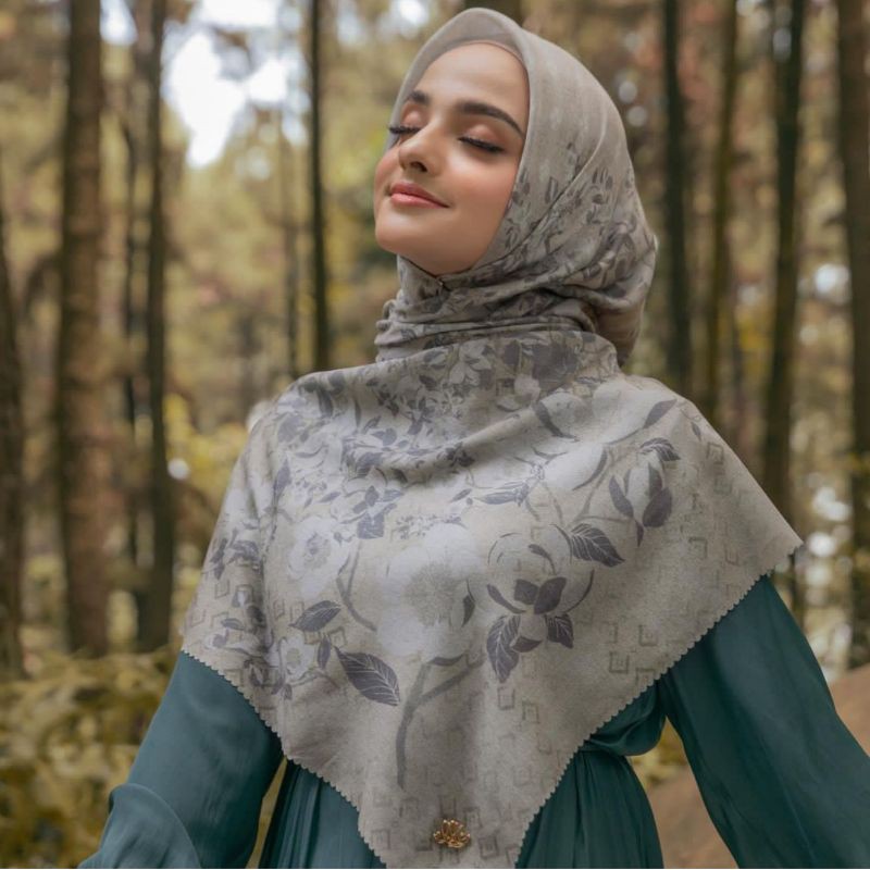 Ask Scarf By Heaven Lights X Shireen Sungkar