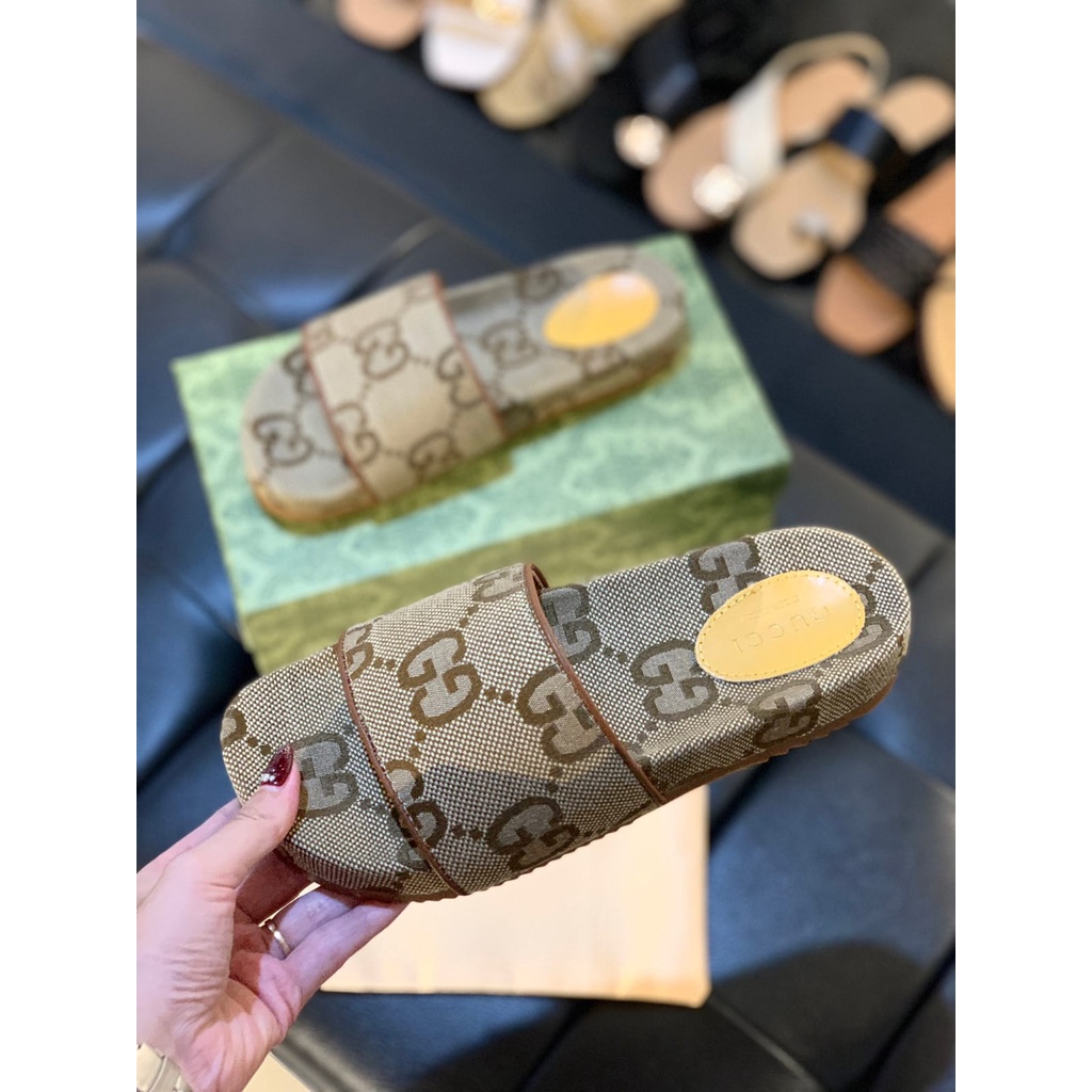 Gucci FLAT SANDALS PREMIUM IMPORT