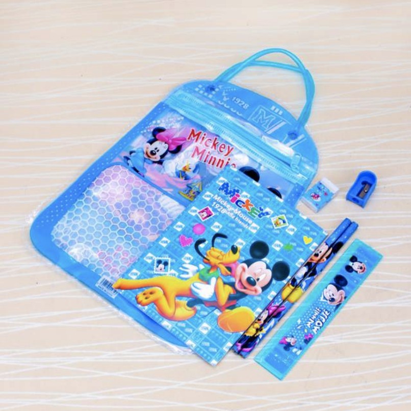 

Ay00! DuaWarna Stationary Set Free Bag Set Alat Tulis Anak Sekolah Motif Kartu Bonus Tas Penyimpanan