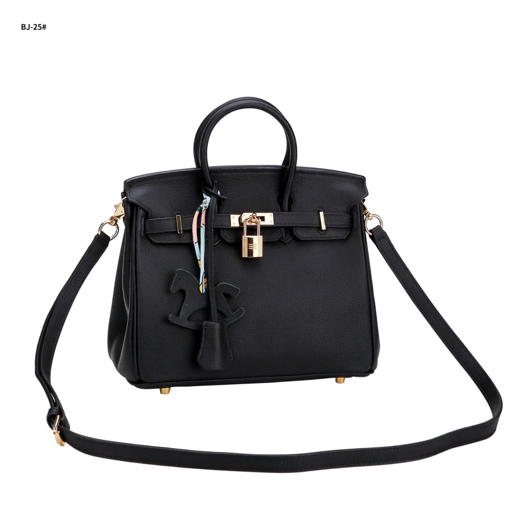 TAS Sellier 25 Clemence Leather Bag's Gold Hardware TCBJ-25