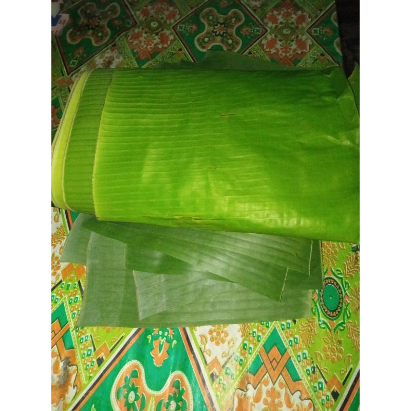 

DAUN PISANG GAJEH , KLUTUK ASLI PASURUAN / pembungkus alami / daun pisang segar / daun untuk hiasan