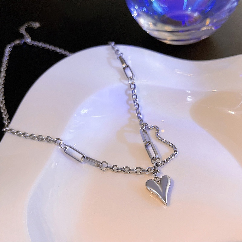 Kalung Choker Bahan Titanium steel Dengan Liontin Hati Untuk Wanita