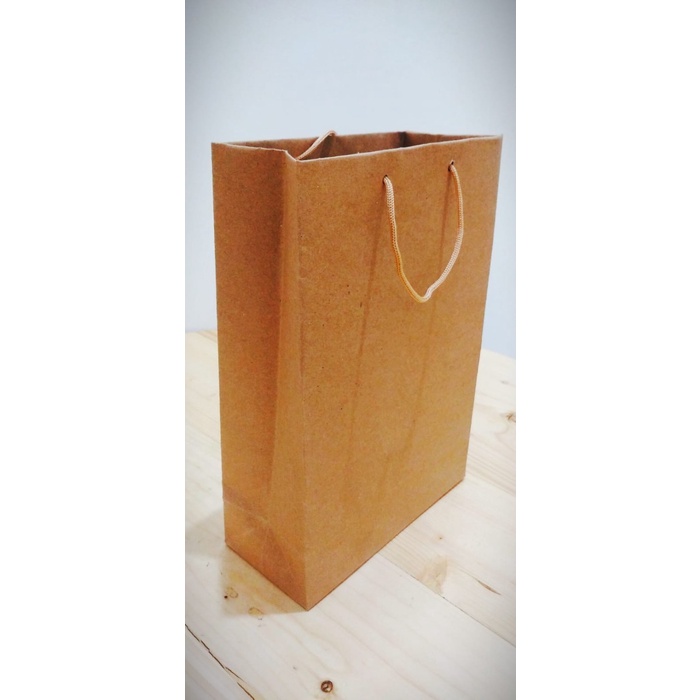 

✨ BISA COD ✨ Shopping bag paper bag kantong kertas goodie bag 1 pak isi 25 pcs - 20 x 9 x 29 cm
