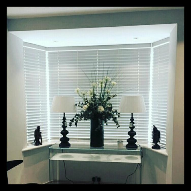 Kerai Plastik Tirai Jendela Gulung Roller Blind Horizontal Blind Krei - Putih 60X180Cm Terlengkap