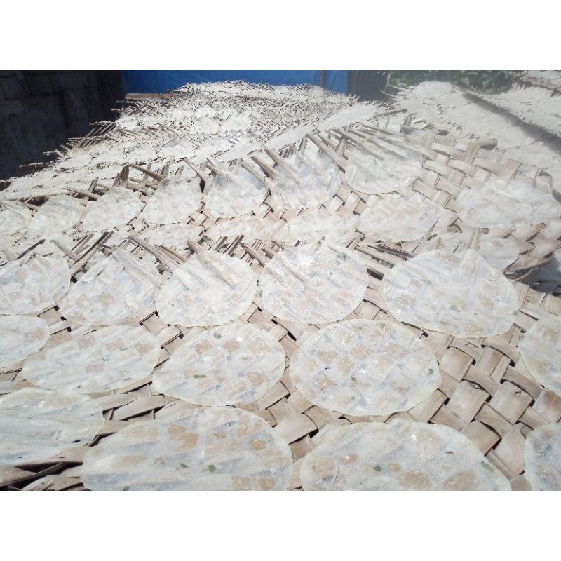 

Kerupuk Singkong Solok (karupuak leak)