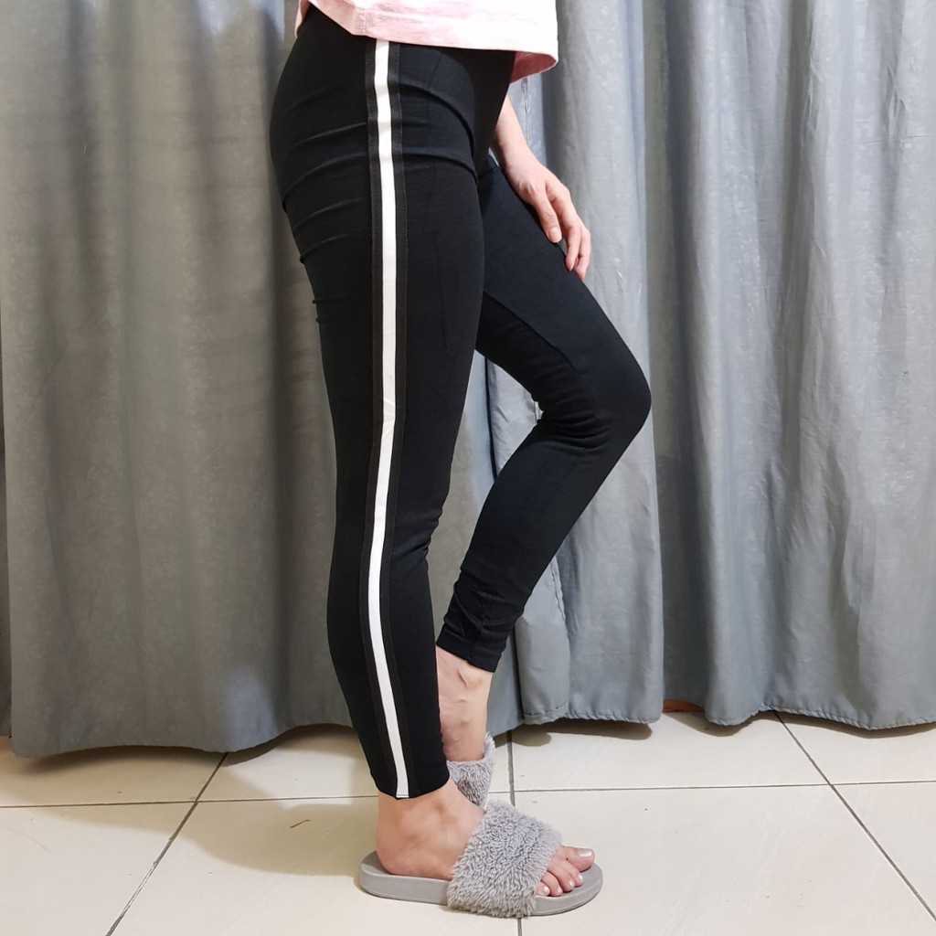 Legging List Putih Hitam Halus Elastis Cocok Buat Jogging Senam Aerobic