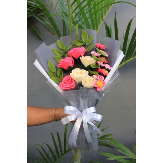 BUNGA KAIN FLANEL / buket bunga flanel / buket bunga wisuda