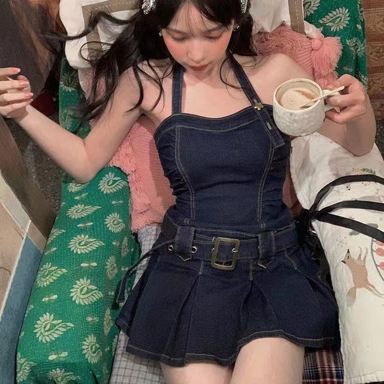 Musim panas baru setengah baya gadis panas desain rasa ceruk menggantung leher gaun denim wanita ram